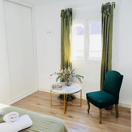 Charming In The Wonders Of Appartement